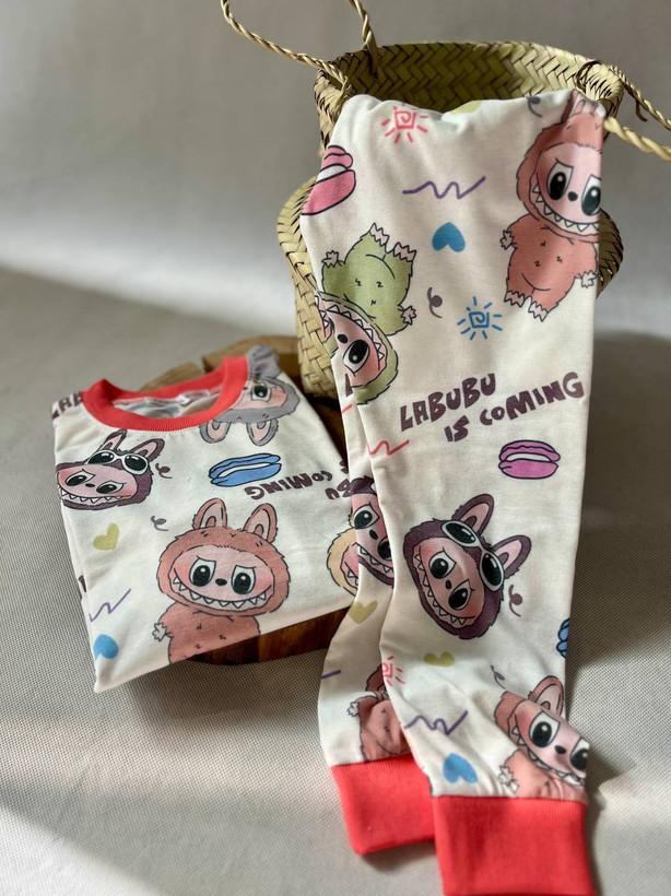 ست بلوز شلوار راحتی بچه گانه نخپنبه طرح لبوبو